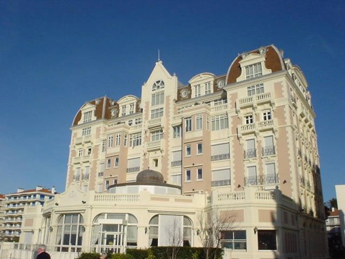 Magnifique appartement face à la baie en location vacances à ST JEAN DE LUZ PLAGE