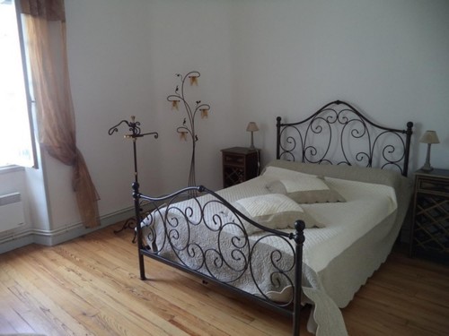 Bel appartement spacieux et confortable en location vacances à St Jean de Luz  (centre historique)