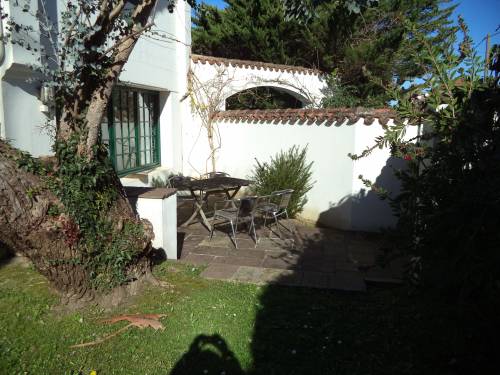 Pavillon individuel avec jardinet en location vacances à ST JEAN DE LUZ