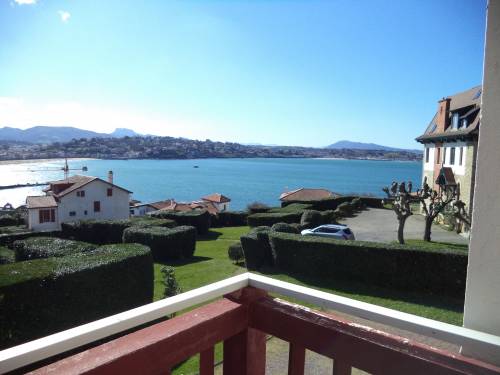 Appartement vue sur mer en location vacances à ST JEAN DE LUZ (Sainte Barbe)