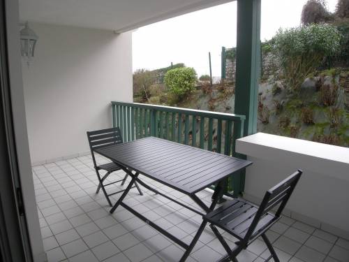 APPARTEMENT AVEC PISCINE en location vacances à Ciboure