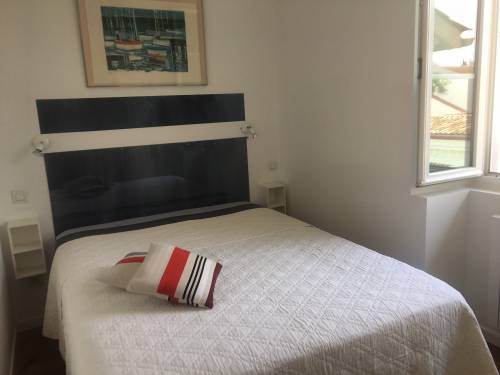 Appart vue sur mer avec parking privé en location vacances à ST JEAN DE LUZ (GRANDE PLAGE)