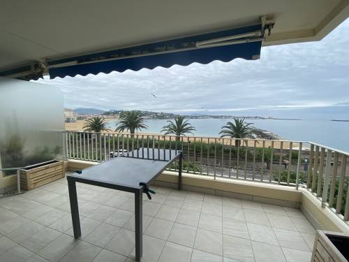 Appartement face mer en location vacances à ST JEAN DE LUZ PLAGE