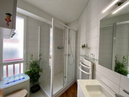 Bel appartement proche plage en location vacances à ST JEAN DE LUZ CENTRE