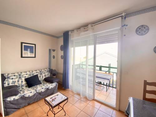 APPARTEMENT AVEC PARKING PRIVE en location vacances à ST JEAN DE LUZ (quartier Urdazury)