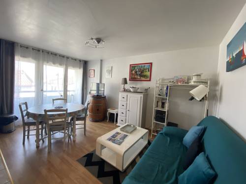 Appartement avec parking privé en location vacances à ST JEAN DE LUZ (quartier Urdazury)