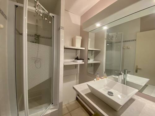 APPARTEMENT AVEC PISCINE en location vacances à Ciboure