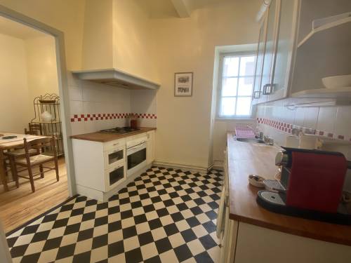 Bel appartement spacieux et confortable en location vacances à St Jean de Luz  (centre historique)