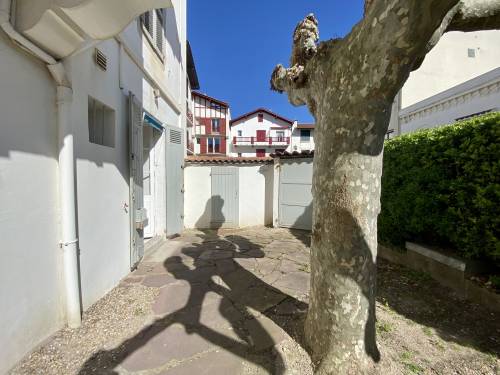 Appartement avec terrasse et parking en location vacances à ST JEAN DE LUZ PLAGE