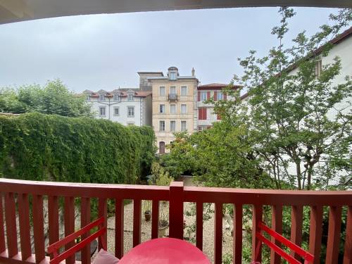 APPARTEMENT PROCHE GRANDE PLAGE en location vacances à ST JEAN DE LUZ VIEILLE VILLE