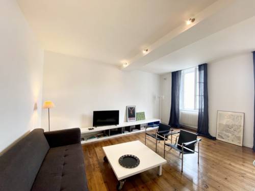 Très bel Appartement en location vacances à ST JEAN DE LUZ COEUR DE VILLE