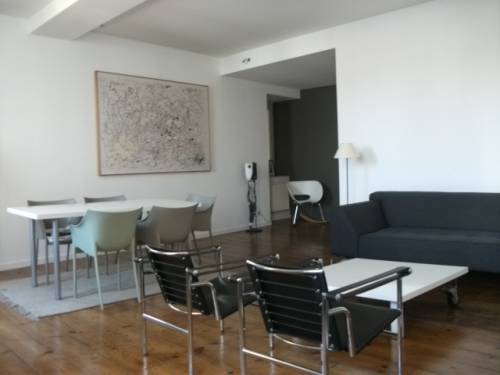 Très bel Appartement en location vacances à ST JEAN DE LUZ COEUR DE VILLE