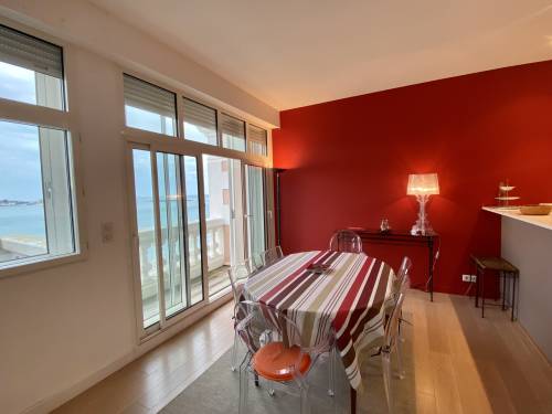 Magnifique appartement face à la baie en location vacances à ST JEAN DE LUZ PLAGE