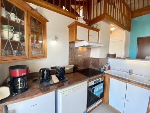 Bel appartement en duplex dans résidence avec piscine en location vacances à St Jean de Luz (centre)