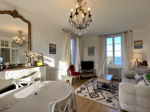 Appartement vue sur mer dans villa en location vacances à ST JEAN DE LUZ BORD DE MER