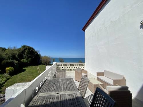 Appartement vue sur mer dans villa en location vacances à ST JEAN DE LUZ BORD DE MER