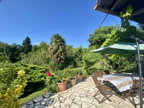 Belle maison avec jardin en location vacances à 