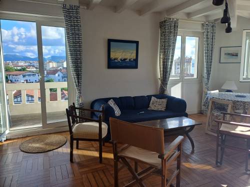 Appartement aperçu mer et montagnes