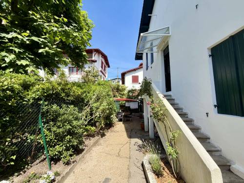 Appartement proche plage en location vacances à ST JEAN DE LUZ (quartier du Lac)