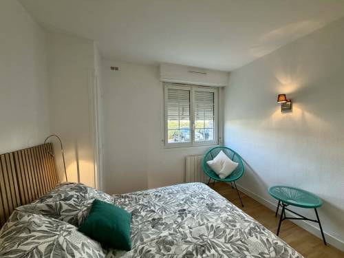 Appartement avec parking et terrasse, proche plage de Socoa en location vacances à Socoa 