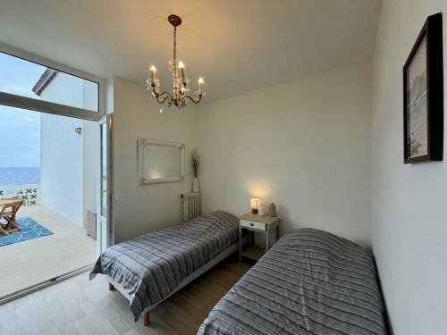 Appartement vue sur mer dans villa en location vacances à ST JEAN DE LUZ BORD DE MER (quartier Acotz)