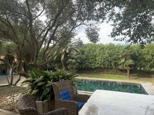 Belle villa avec piscine en location vacances à Urrugne 