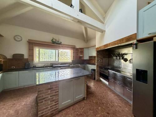 Belle villa avec piscine en location vacances à Urrugne 