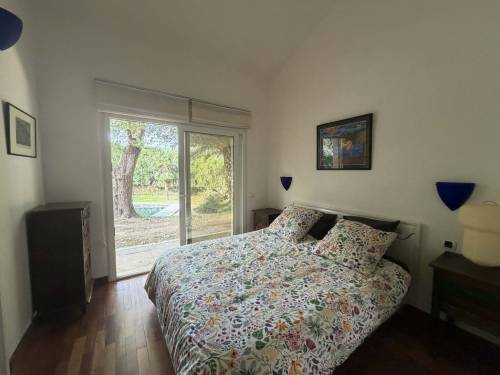 Belle villa avec piscine en location vacances à Urrugne 